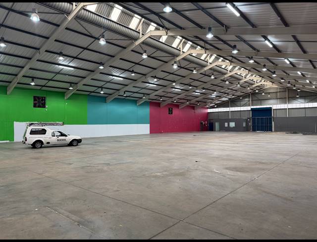 4,000M² WAREHOUSE TO LET IN UMHLALI